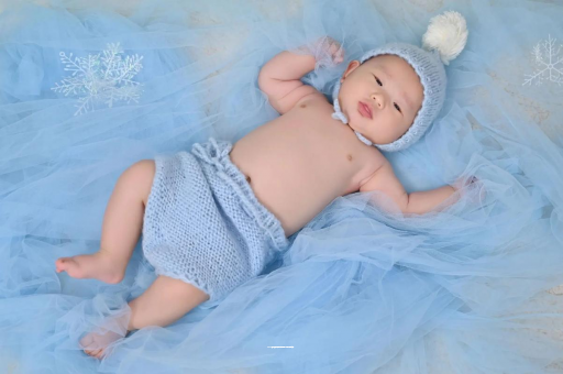 无为宝宝睡迷糊了才肯吃奶 无为宝宝睡迷糊了才肯吃奶